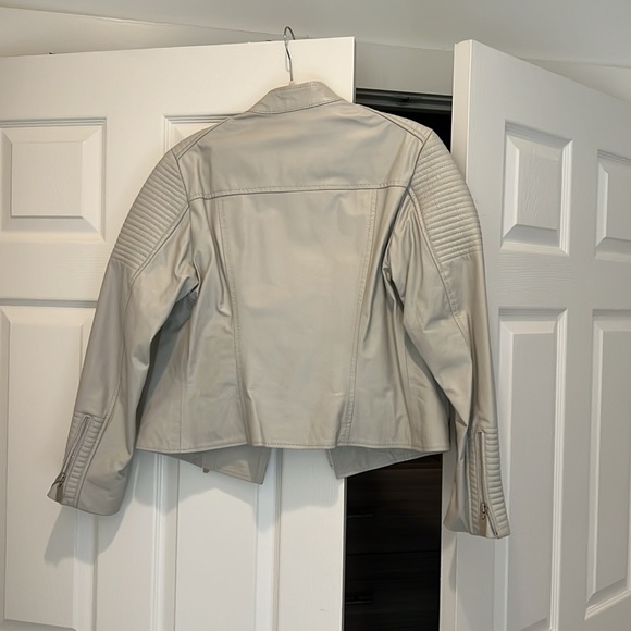 Brand new leather jacket - Picture 4 of 4